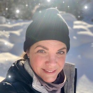 Meet your Posher, Crystal